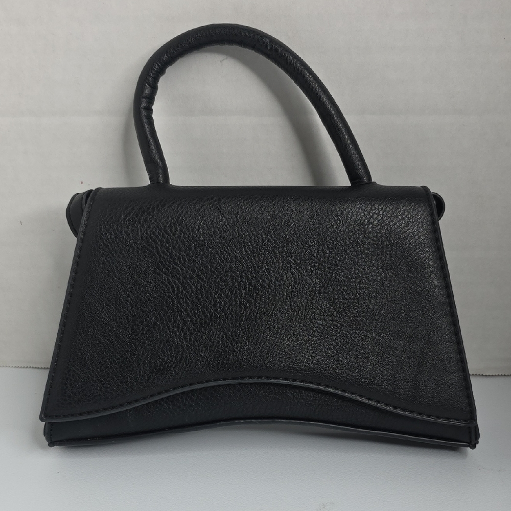 Elegant Black Handbag